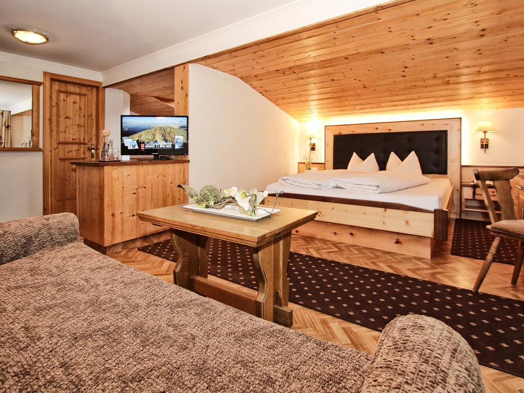 Alpenhof Pitztal 호텔 장크트 리온하드 임 피츠탈 외부 사진
