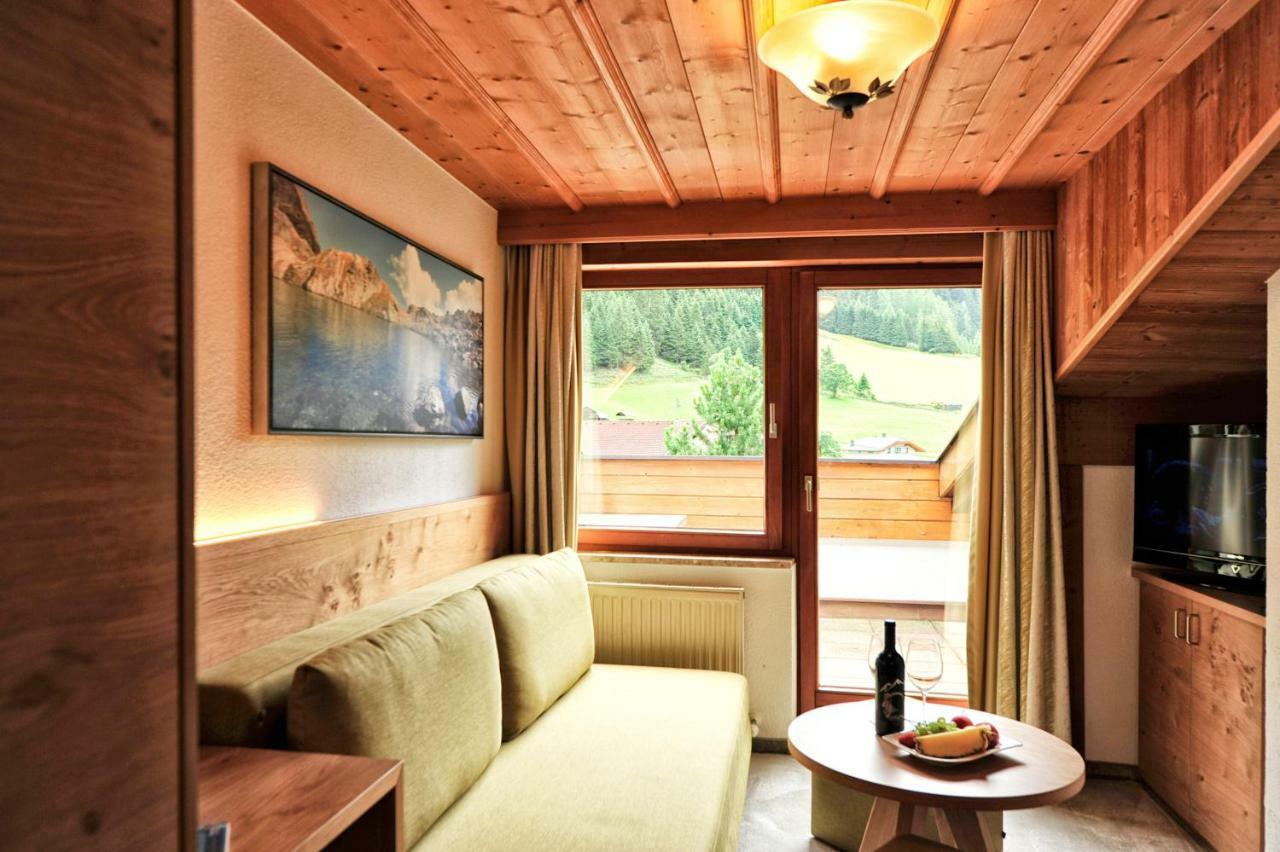 Alpenhof Pitztal 호텔 장크트 리온하드 임 피츠탈 외부 사진